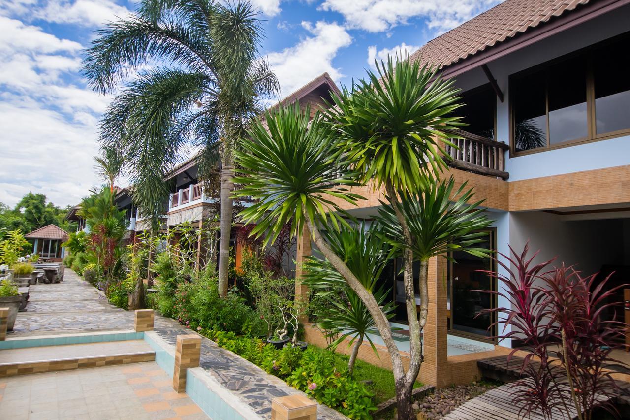 Baanrimnam Resort Трат Екстер'єр фото
