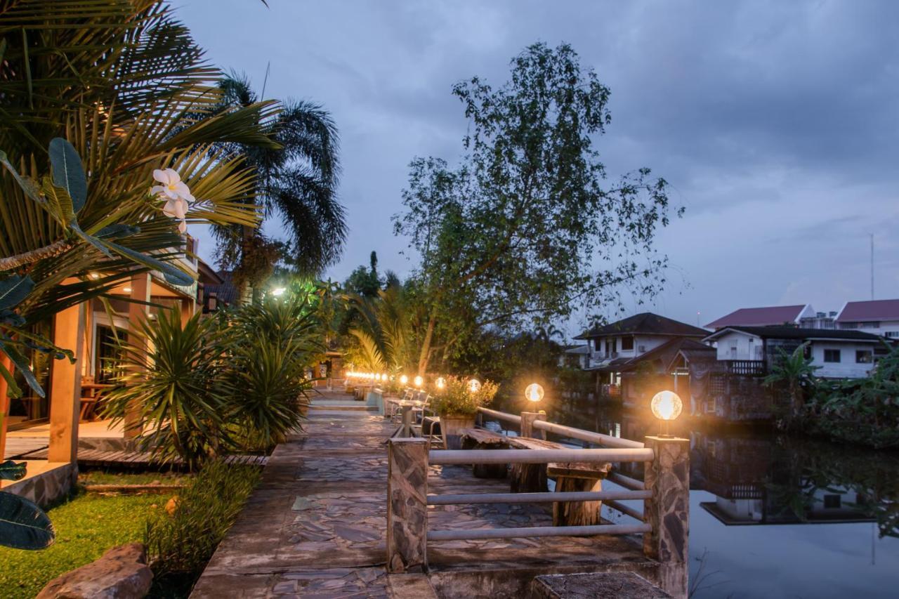 Baanrimnam Resort Трат Екстер'єр фото